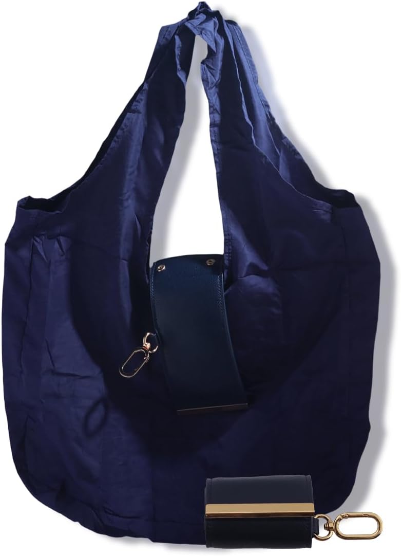 🛍️ Foldable Tote Bag Keychain – Compact, foldable, and easy to carry. Clip it to your keys, bag, or belt and unfold it whenever you need extra storage.