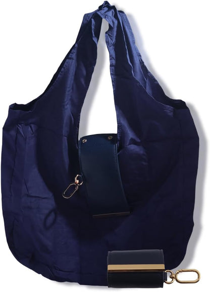 🛍️ Foldable Tote Bag Keychain – Compact, foldable, and easy to carry. Clip it to your keys, bag, or belt and unfold it whenever you need extra storage.