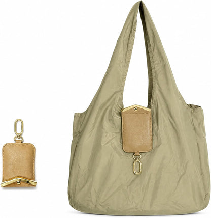 🛍️ Foldable Tote Bag Keychain – Compact, foldable, and easy to carry. Clip it to your keys, bag, or belt and unfold it whenever you need extra storage.
