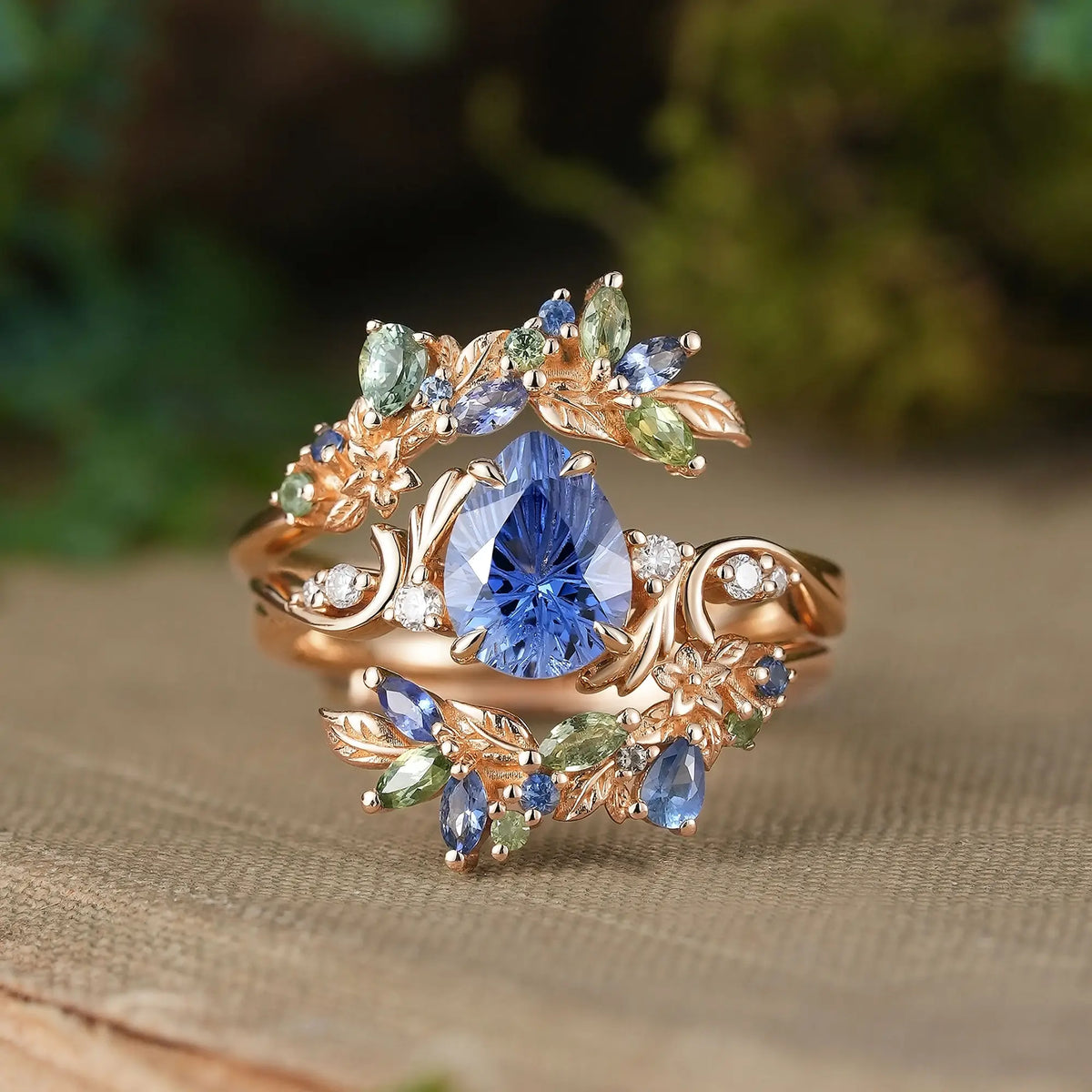 EverBloom™ Blue Crystal Floral Ring – The Gift She’ll Remember